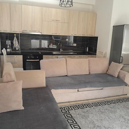 Comfy City Center Apartment Шкодер Екстер'єр фото