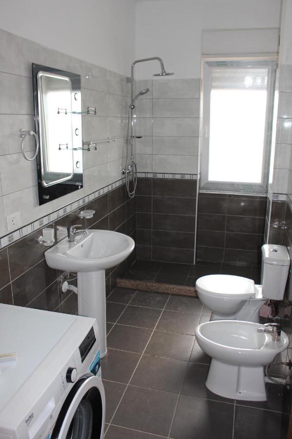 Comfy City Center Apartment Шкодер Екстер'єр фото