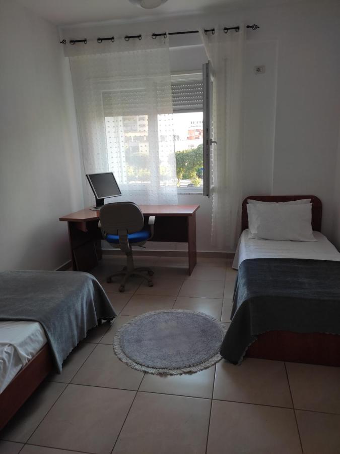 Comfy City Center Apartment Шкодер Екстер'єр фото